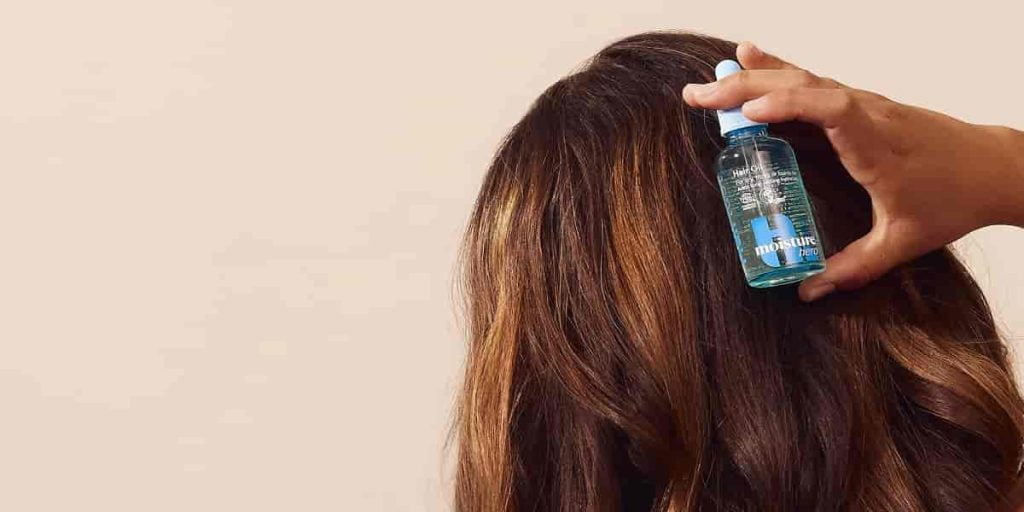 How to Use Hair Oil for Frizzy Hair